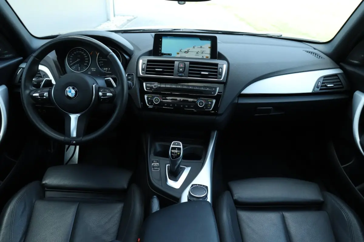 M140i LCI / VOL! / ORIGINEEL / xDrive / Camera / H&K / Pano / 18" / Navi!