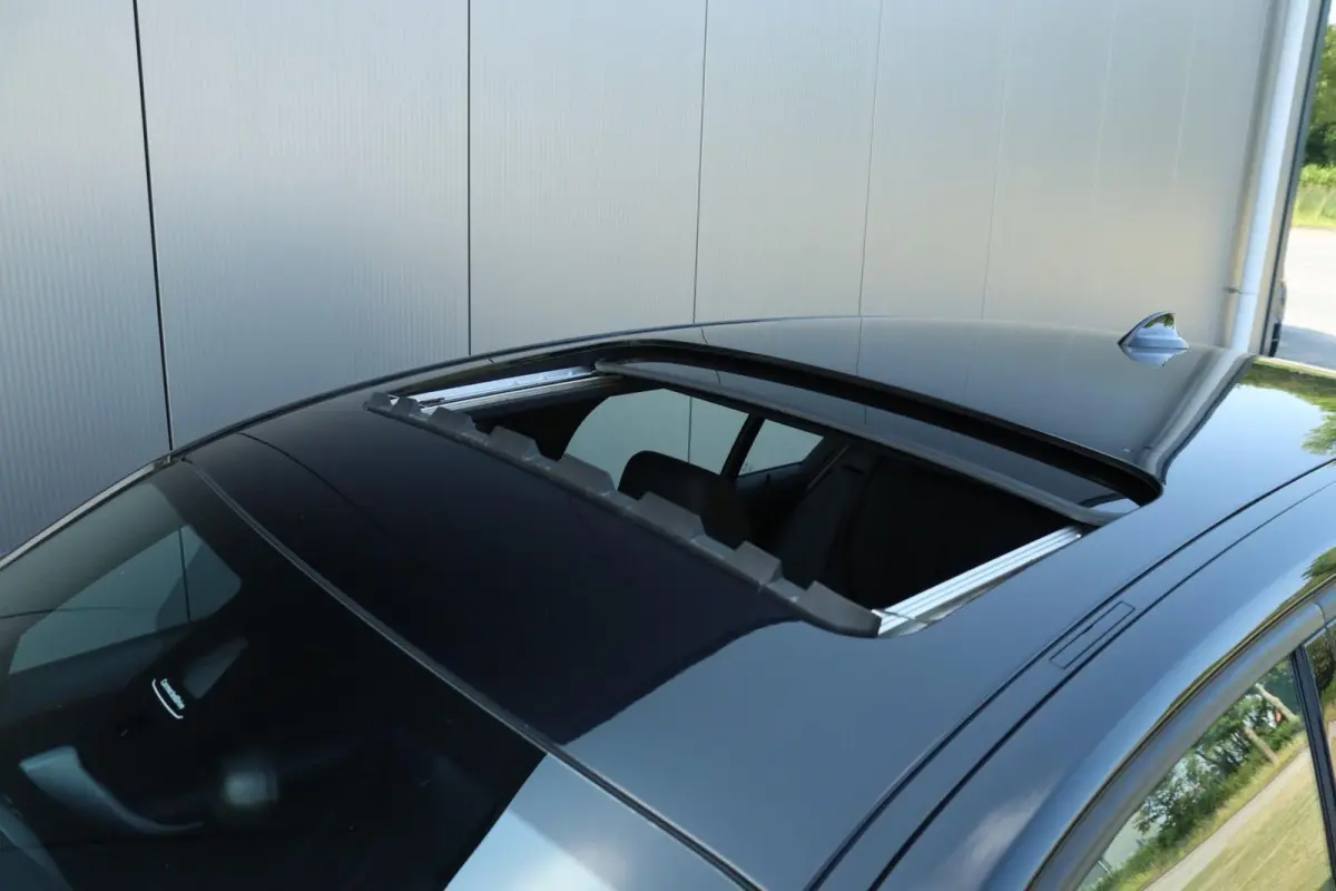 M140i LCI / VOL! / ORIGINEEL / xDrive / Camera / H&K / Pano / 18" / Navi!