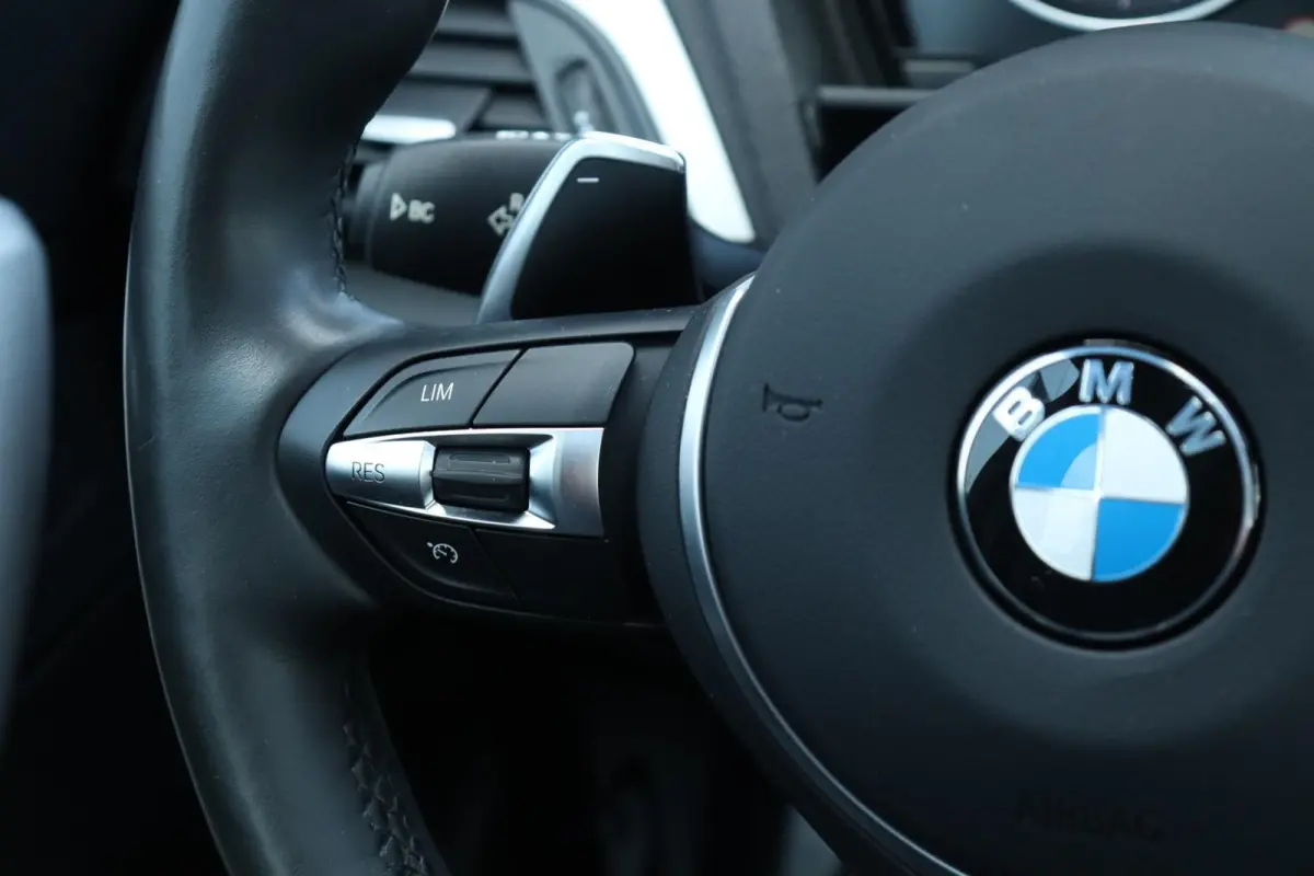 M140i LCI / VOL! / ORIGINEEL / xDrive / Camera / H&K / Pano / 18" / Navi!
