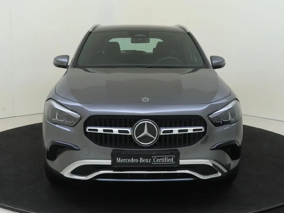 250 e Business Solution Luxury / Stoelverwarming / Achteruitrijcamera / Distronic / Smartphone-Intergratie /