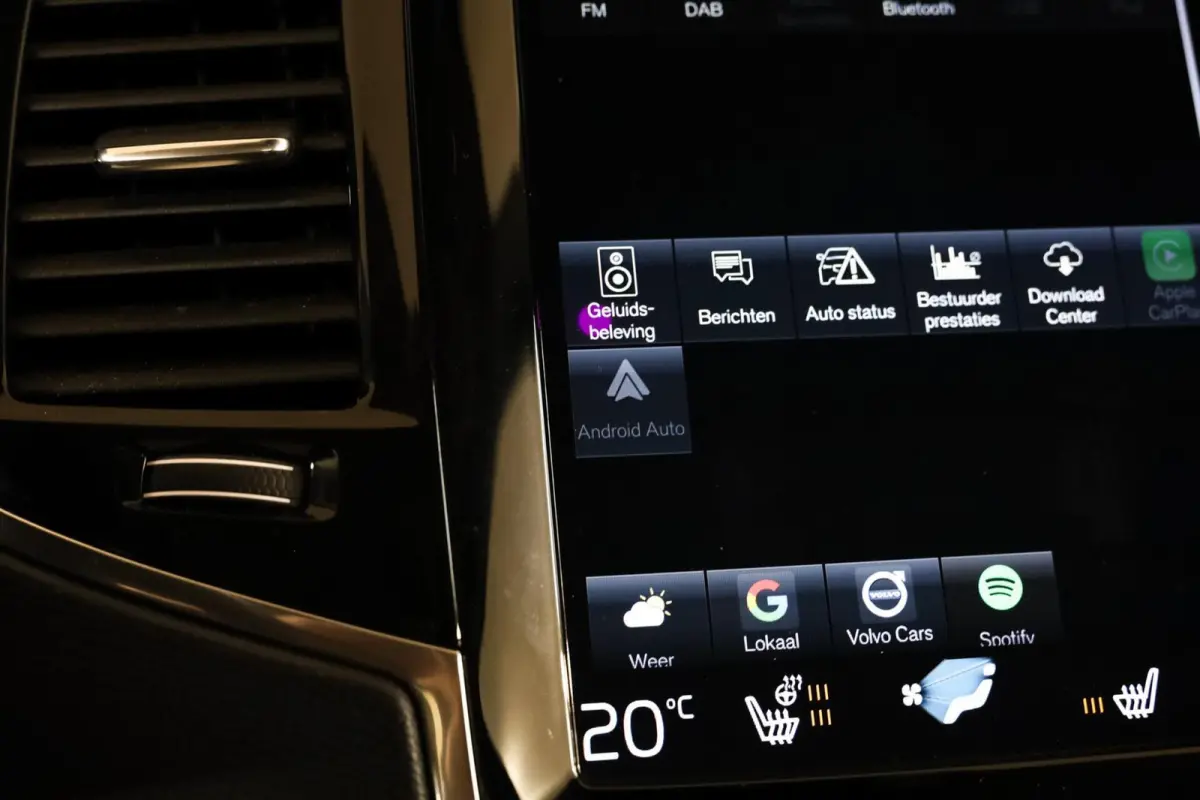 2.0 T8 Recharge AWD Inscription|7P|Pano|HUD|H&K|