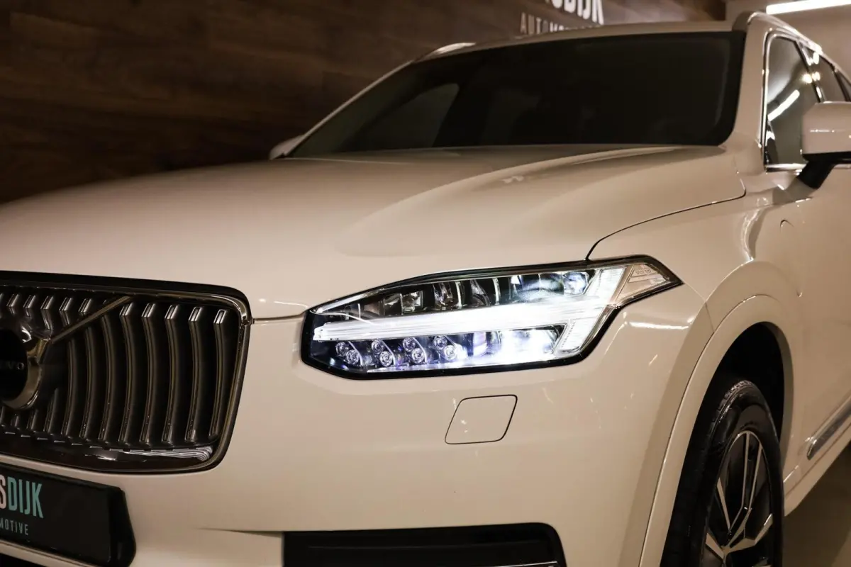 2.0 T8 Recharge AWD Inscription|7P|Pano|HUD|H&K|