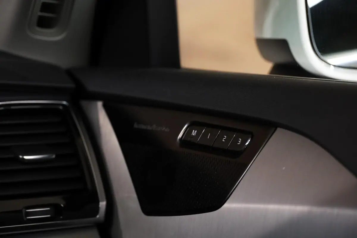 2.0 T8 Recharge AWD Inscription|7P|Pano|HUD|H&K|