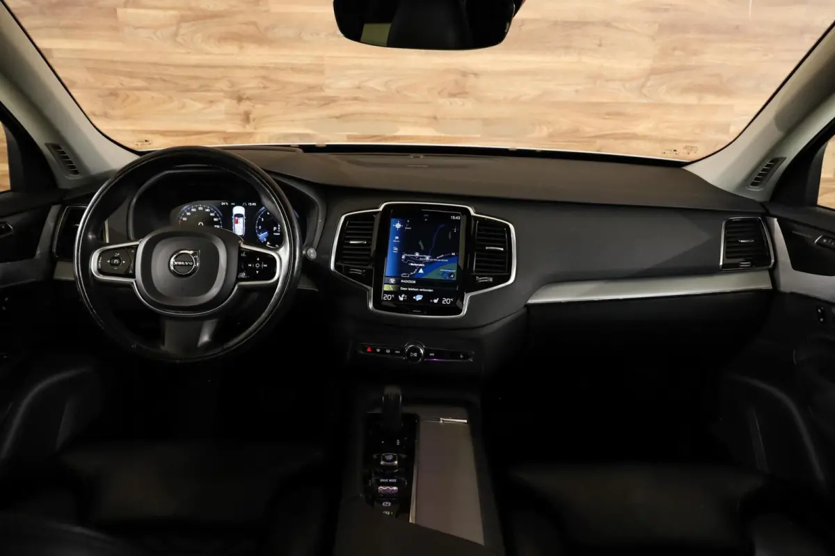 2.0 T8 Recharge AWD Inscription|7P|Pano|HUD|H&K|