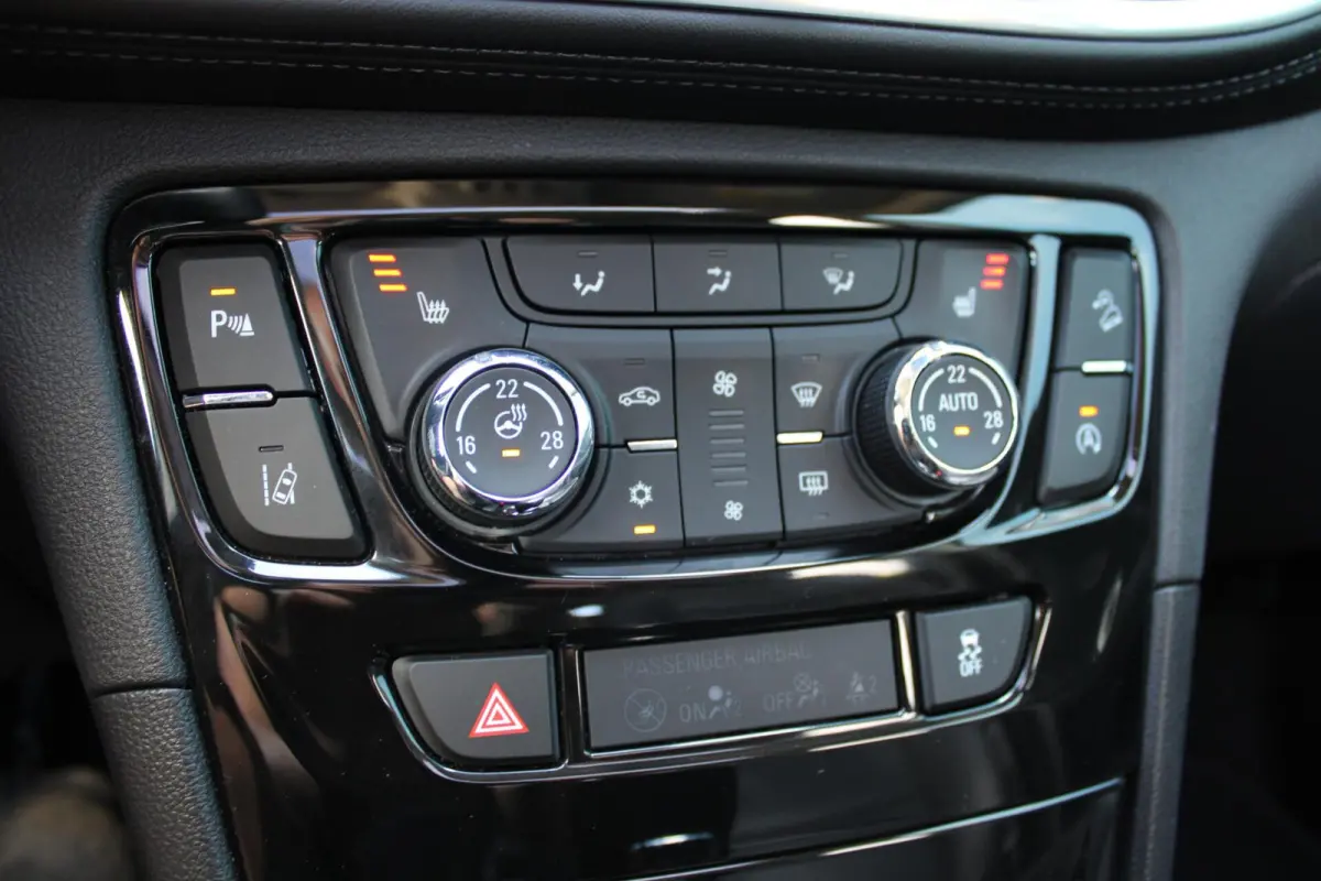 1.4 Turbo 4x4 Innovation|Automaat|Leer|Navi|PDC|Camera|Stoel/ Stuur verw|Schuif/kantel dak|