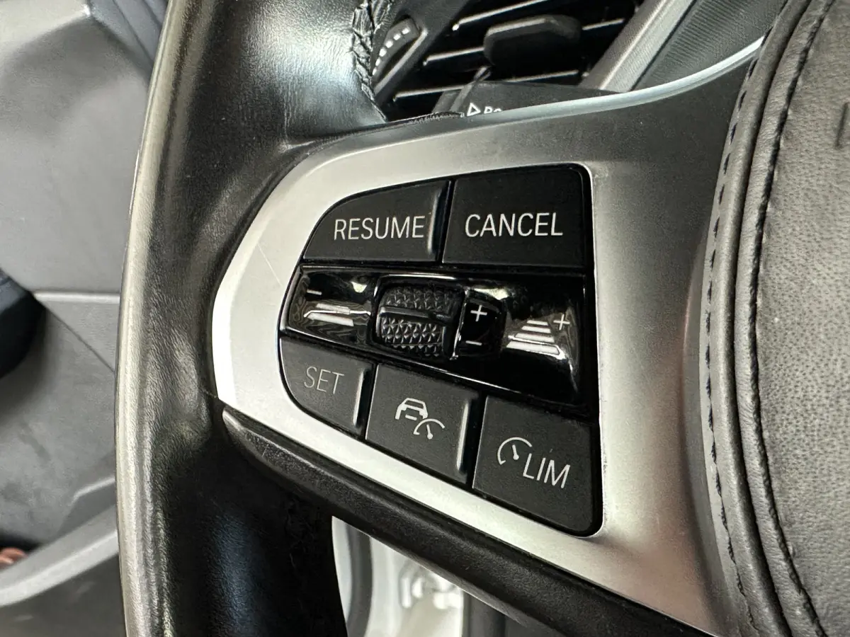 118i | M-Sport | AUT | 5-Deurs | HiFi | Performance | CarPlay | Navi PRO |