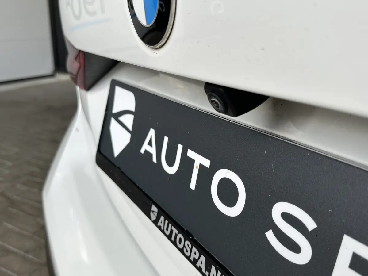 118i | M-Sport | AUT | 5-Deurs | HiFi | Performance | CarPlay | Navi PRO |