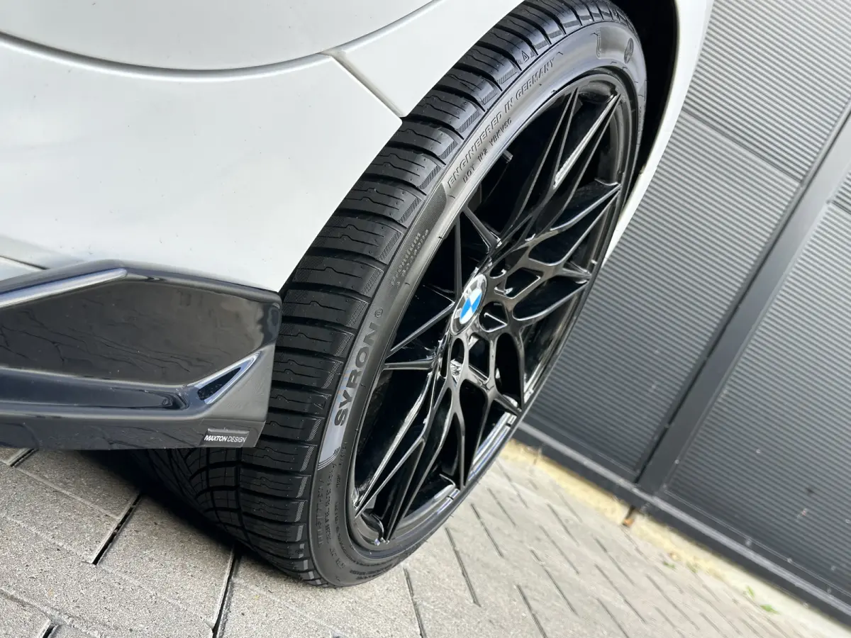 118i | M-Sport | AUT | 5-Deurs | HiFi | Performance | CarPlay | Navi PRO |
