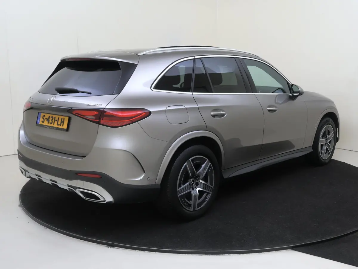 4MATIC AMG Line Premium/ AIRMATIC/ Achterasbesturing/ Memory/ Panoramadak / 360 Camera/ Digital Light
