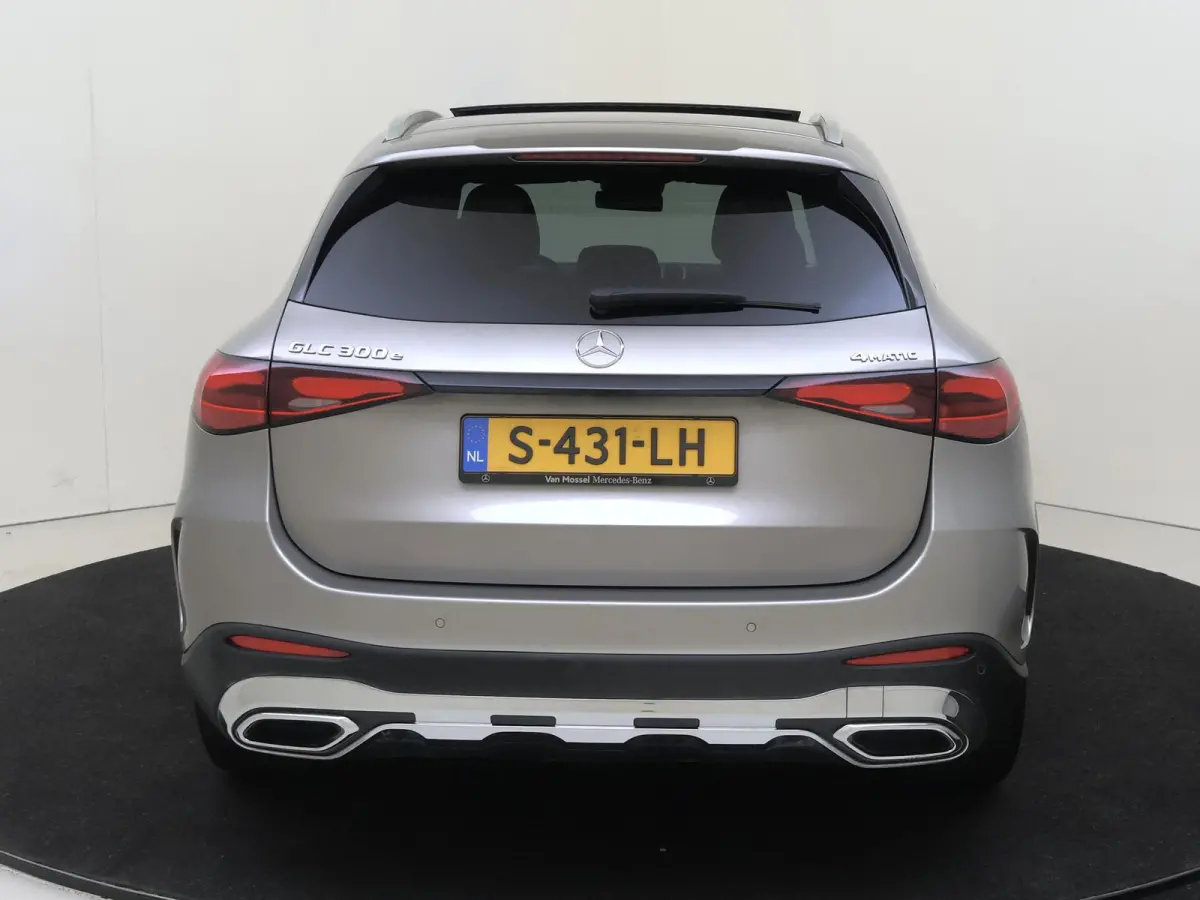 4MATIC AMG Line Premium/ AIRMATIC/ Achterasbesturing/ Memory/ Panoramadak / 360 Camera/ Digital Light