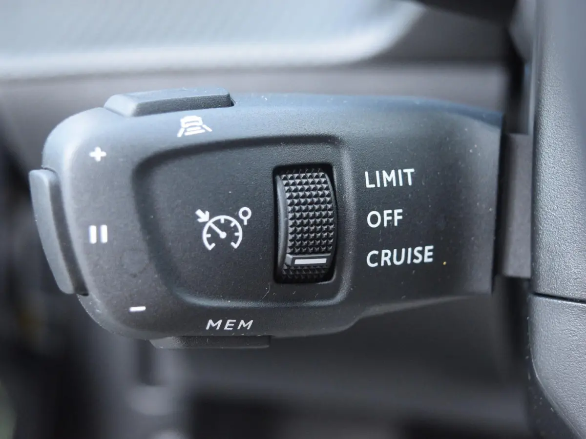 1.2 PureTech GT Pack l Stoel VW l Elektrische bestuurdersstoel l Schuif kantel dak l 360 camera
