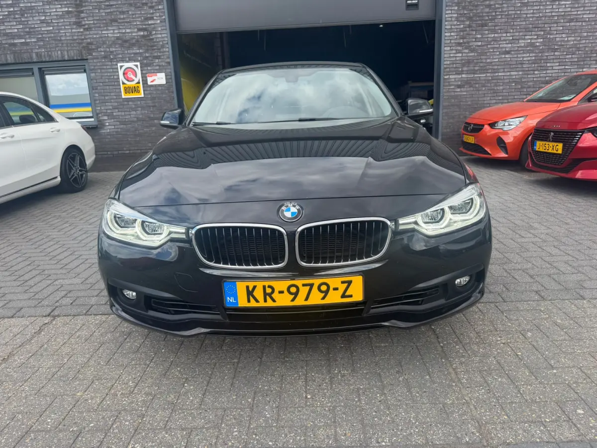 318i Centennial Executive | 3/6 OF 12 MND GARANTIE | NAVI | CLIMA | CRUISE | GOED ONDERHOUDEN |