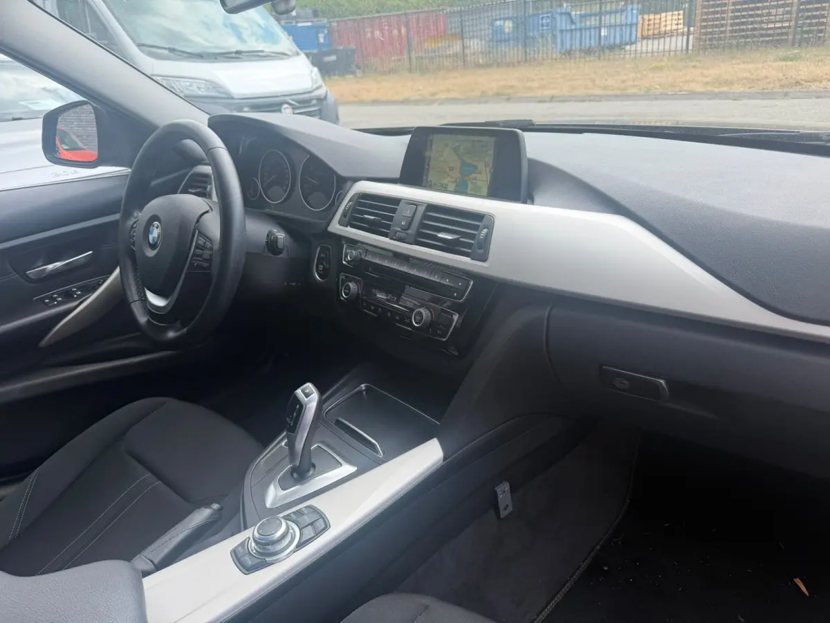 318i Centennial Executive | 3/6 OF 12 MND GARANTIE | NAVI | CLIMA | CRUISE | GOED ONDERHOUDEN |