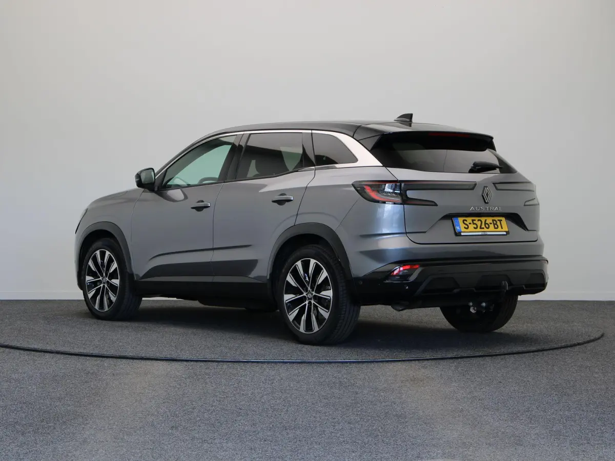 mild hybrid advanced 130pk techno | Trekhaak | 360 graden camera | Elektrisch verwarmbare voorruit | Dodehoekdetectie met correctie |