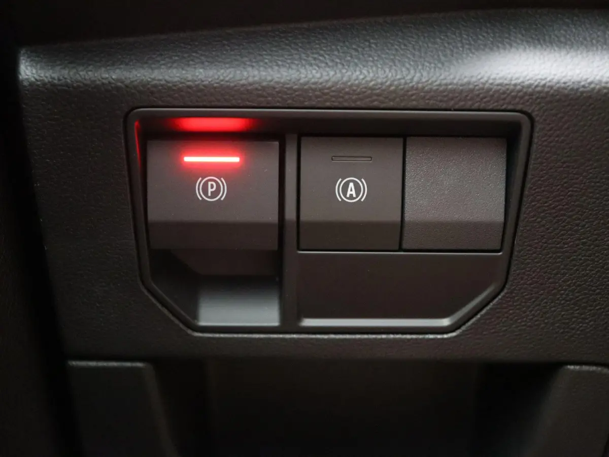 mild hybrid advanced 130pk techno | Trekhaak | 360 graden camera | Elektrisch verwarmbare voorruit | Dodehoekdetectie met correctie |