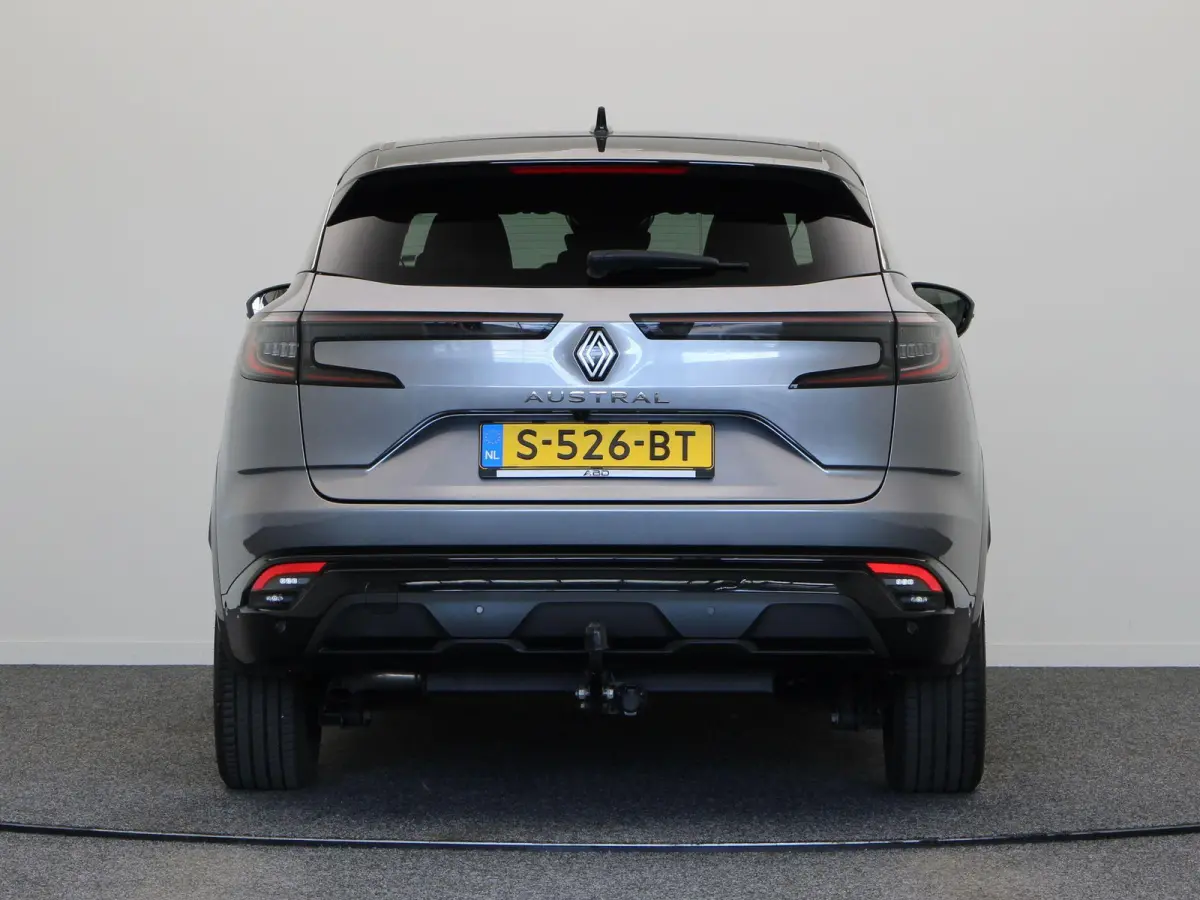 mild hybrid advanced 130pk techno | Trekhaak | 360 graden camera | Elektrisch verwarmbare voorruit | Dodehoekdetectie met correctie |