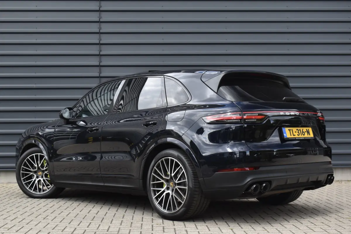 3.0 E-Hybrid Sport Chrono | Pano | Trekhaak | 360 Camera | Bose | Stuurverwarming | Luchtvering | Orig. NL |