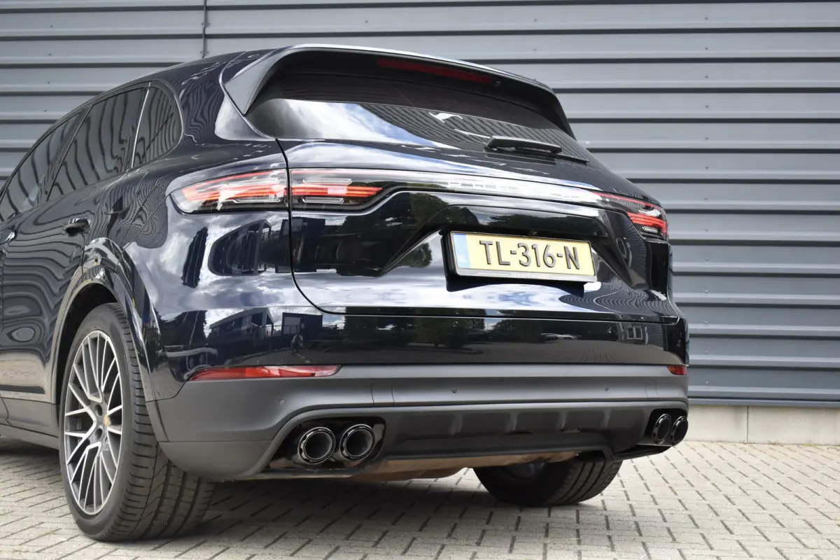 3.0 E-Hybrid Sport Chrono | Pano | Trekhaak | 360 Camera | Bose | Stuurverwarming | Luchtvering | Orig. NL |