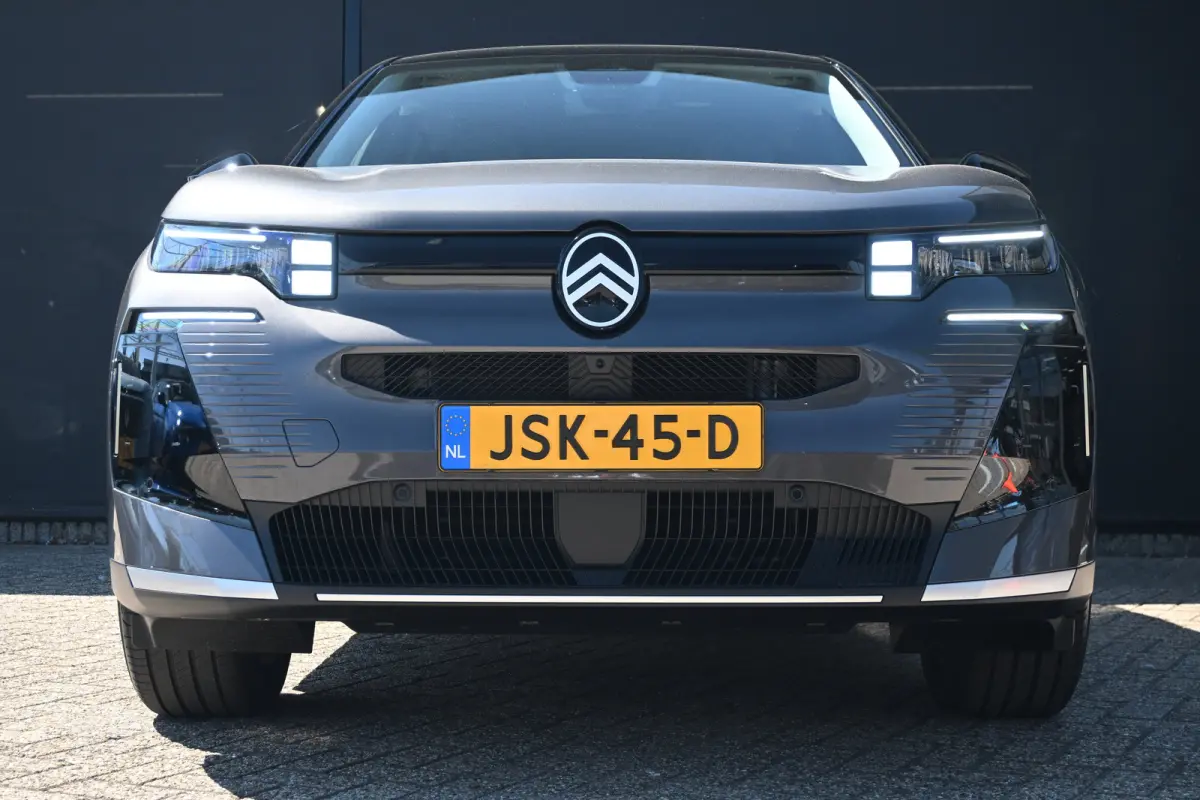 1.6 Plug-In Hybrid 195 Business Tot 8 Jaar Garantie! | 360 Camera | Adaptive Cruise | HeadUp-Display | Dodehoek-Detectie | Stuurverwarming | Elektr. Achterklep |