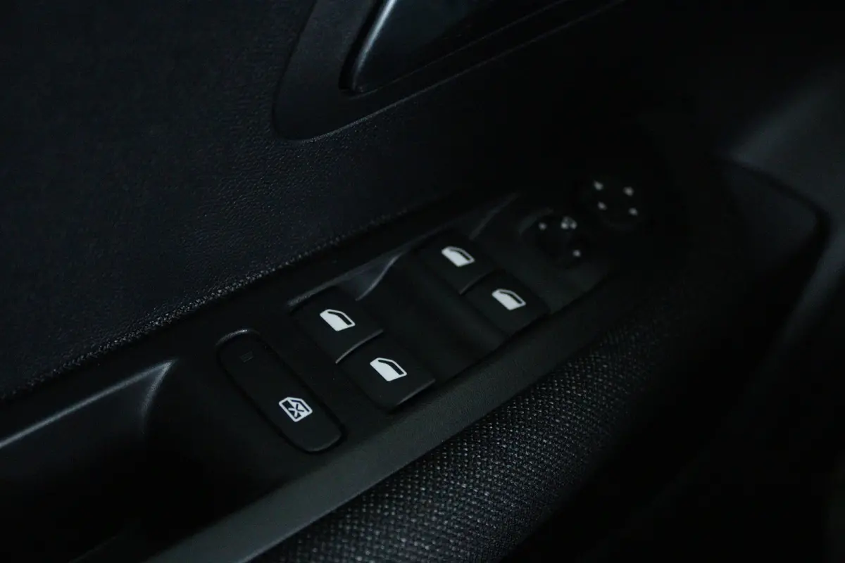 Hybrid 110PK Business ''OP AFSPRAAK'' | Cruise Control | Camera | Carplay | Navigatie | Airco |