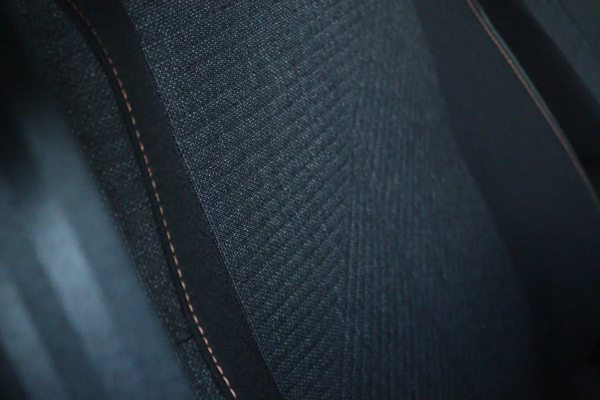 Hybrid 110PK Business ''OP AFSPRAAK'' | Cruise Control | Camera | Carplay | Navigatie | Airco |