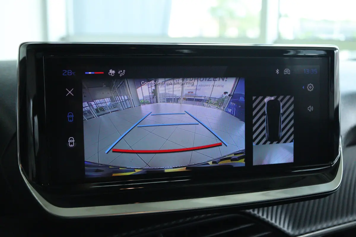 Hybrid 110PK Business ''OP AFSPRAAK'' | Cruise Control | Camera | Carplay | Navigatie | Airco |