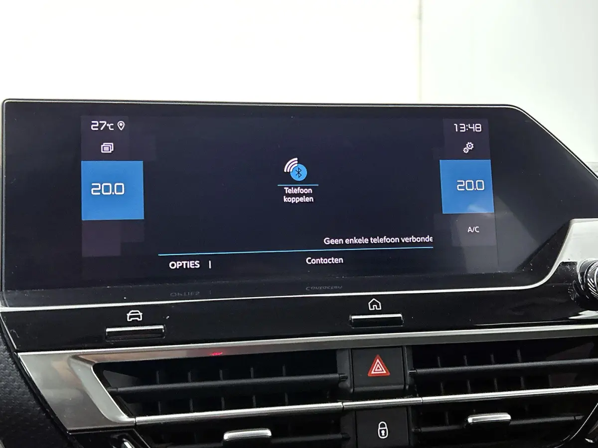 Feel Edition 130pk | Navigatie | Achteruitrijcamera | Climate Control | Cruise Control | Parkeersensoren | Head-up display | Led koplampen | Apple Carplay / Android Auto | Bluetooth | DAB+ r