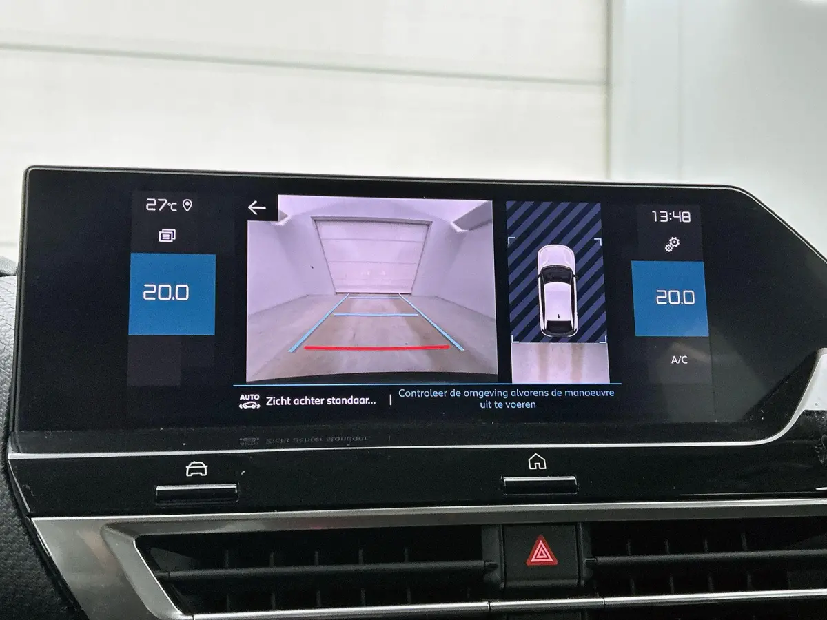 Feel Edition 130pk | Navigatie | Achteruitrijcamera | Climate Control | Cruise Control | Parkeersensoren | Head-up display | Led koplampen | Apple Carplay / Android Auto | Bluetooth | DAB+ r