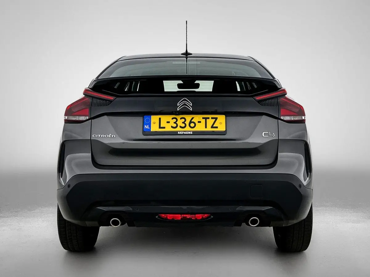 Feel Edition 130pk | Navigatie | Achteruitrijcamera | Climate Control | Cruise Control | Parkeersensoren | Head-up display | Led koplampen | Apple Carplay / Android Auto | Bluetooth | DAB+ r