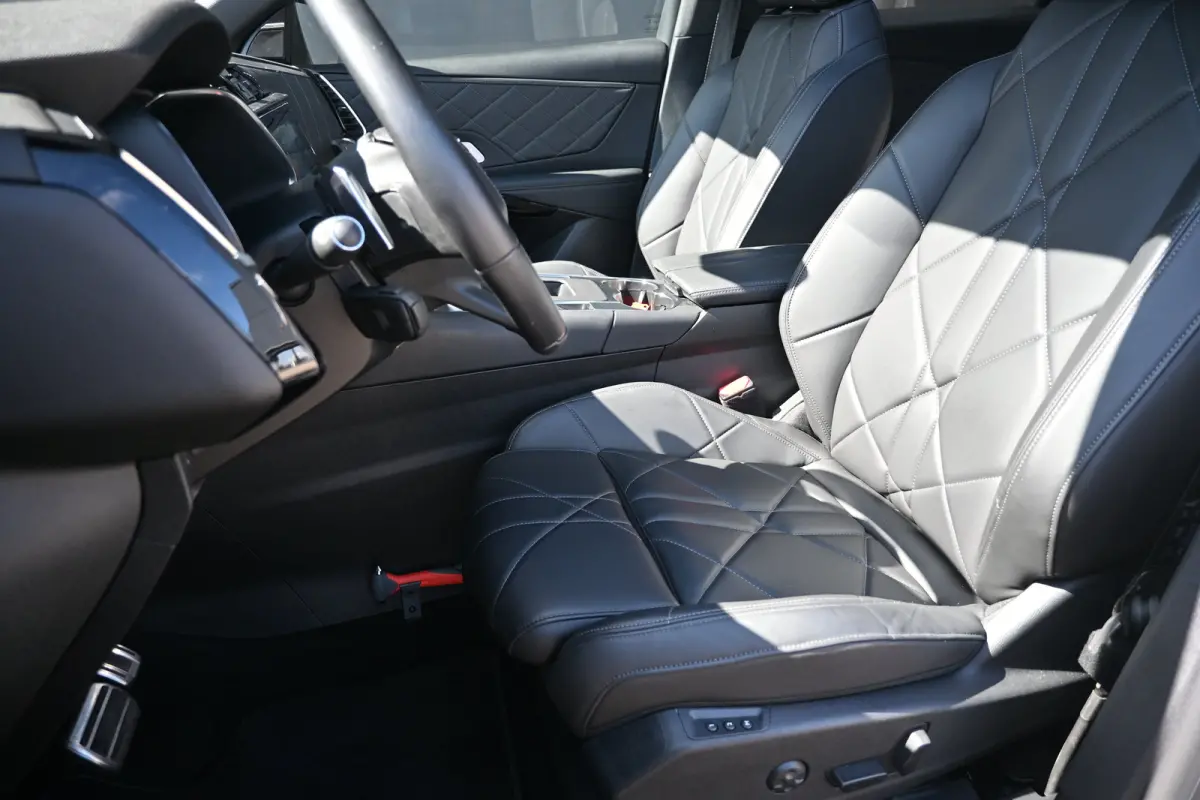 1.6 PHEV 300 4x4 Pallas | Schuif-/Kanteldak | Vol-Leder | Massage | Stuur/Stoelverwarming | Cruise Control Adaptief | Keyless-Entry | 7,4Kw Lader |