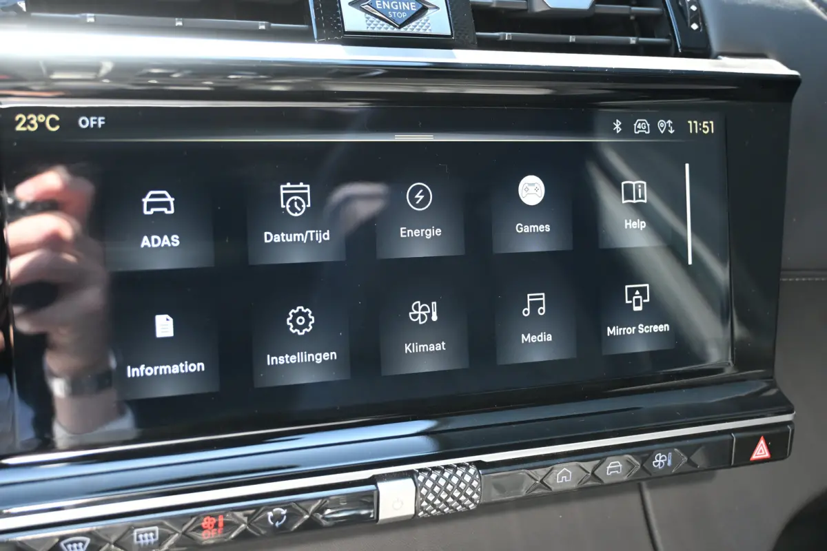 1.6 PHEV 300 4x4 Pallas | Schuif-/Kanteldak | Vol-Leder | Massage | Stuur/Stoelverwarming | Cruise Control Adaptief | Keyless-Entry | 7,4Kw Lader |
