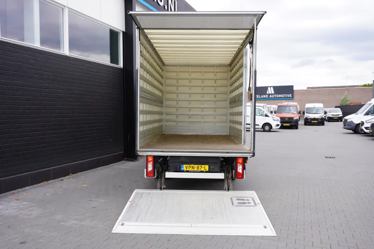 2.0 TDCI L4 130PK Bakwagen EURO 6 - LAADKLEP - Airco - Navi - € 21.950,- Excl.