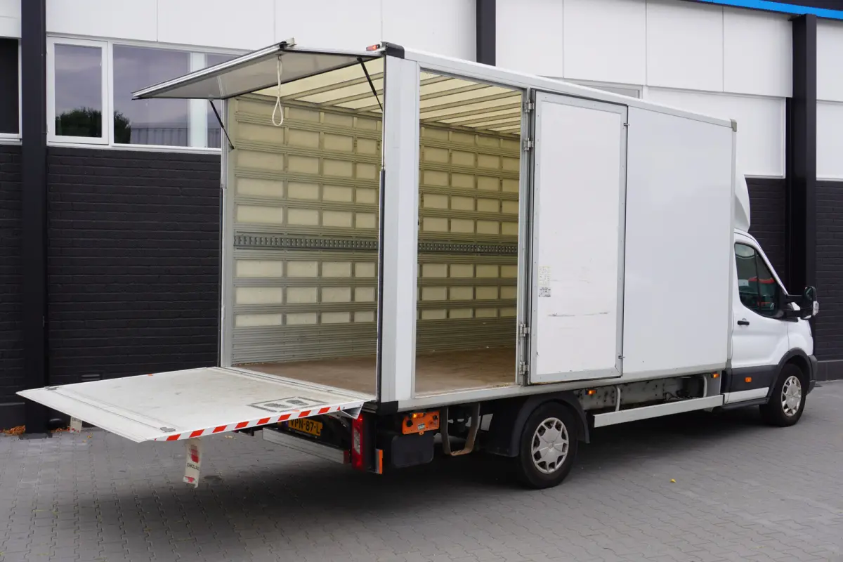 2.0 TDCI L4 130PK Bakwagen EURO 6 - LAADKLEP - Airco - Navi - € 21.950,- Excl.
