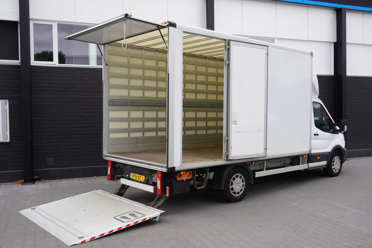2.0 TDCI L4 130PK Bakwagen EURO 6 - LAADKLEP - Airco - Navi - € 21.950,- Excl.