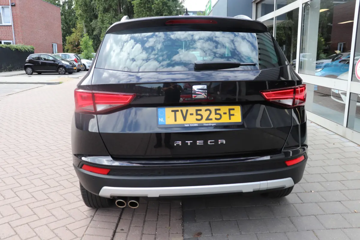 1.5 TSI Xcellence Business Intense. Panoramadak, Trekhaak.