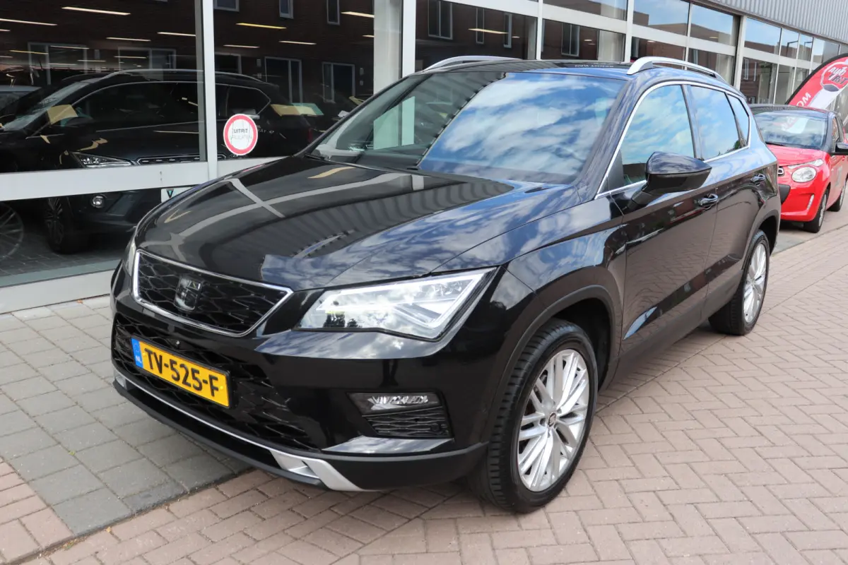1.5 TSI Xcellence Business Intense. Panoramadak, Trekhaak.
