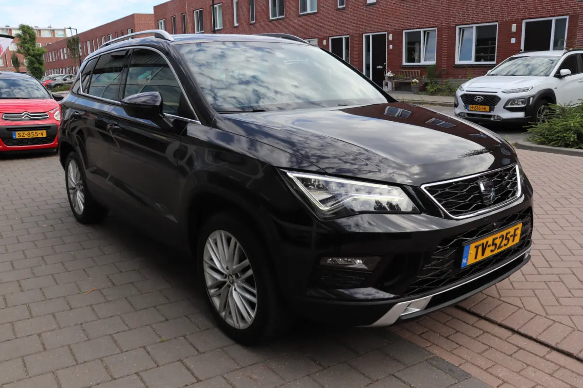 1.5 TSI Xcellence Business Intense. Panoramadak, Trekhaak.