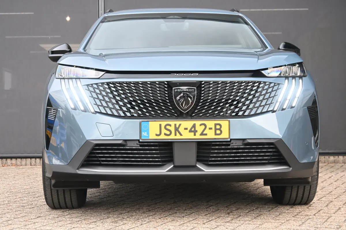 1.6 Plug-in Hybrid 195 Allure 7p Tot 8 Jaar Garantie! | AGR-Comfortstoel | 7,4kW Lader | Adaptive Cruise | Dodehoek-Detectie | Stuur/Stoelverwarming | 360 Camera | !!