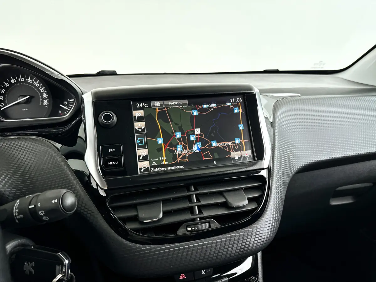 1.2 PureTech Allure | Panoramadak | Park assist | Airco | Cruise control | Trekhaak