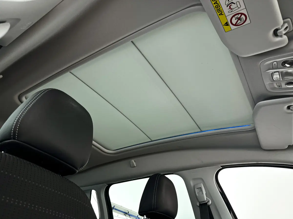 1.2 PureTech Allure | Panoramadak | Park assist | Airco | Cruise control | Trekhaak