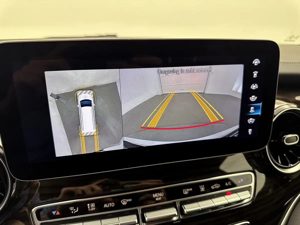 300d 4-MATIC Extra Lang Avantgarde VIP Edition Nappa leder Memory seats Koelkast Luchtvering Peronenvervoer