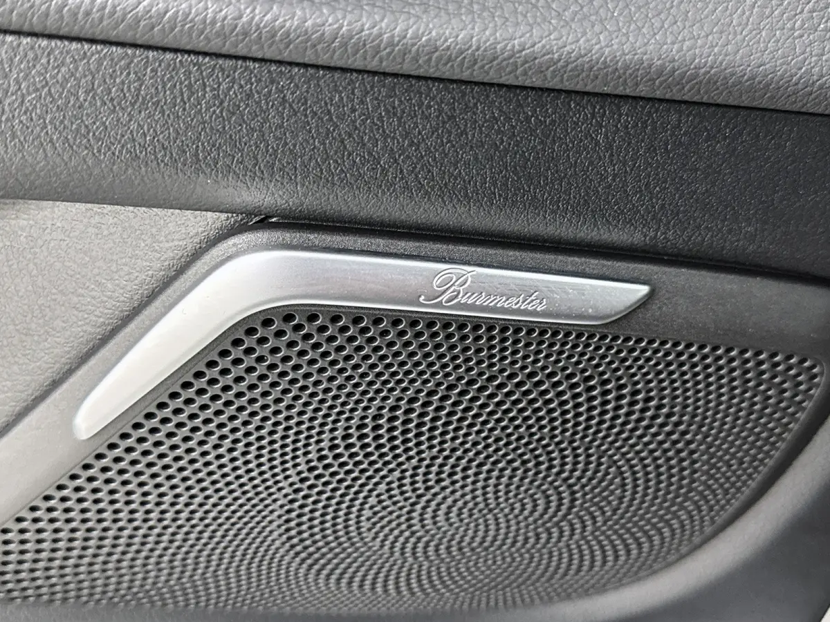 300d 4-MATIC Extra Lang Avantgarde VIP Edition Nappa leder Memory seats Koelkast Luchtvering Peronenvervoer