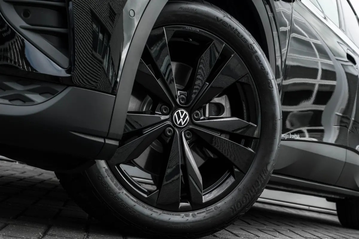 Pro Limited Edition 77 kWh Trekhaak | Harman/Kardon | 20" Bergen | Interieur Style pakket |