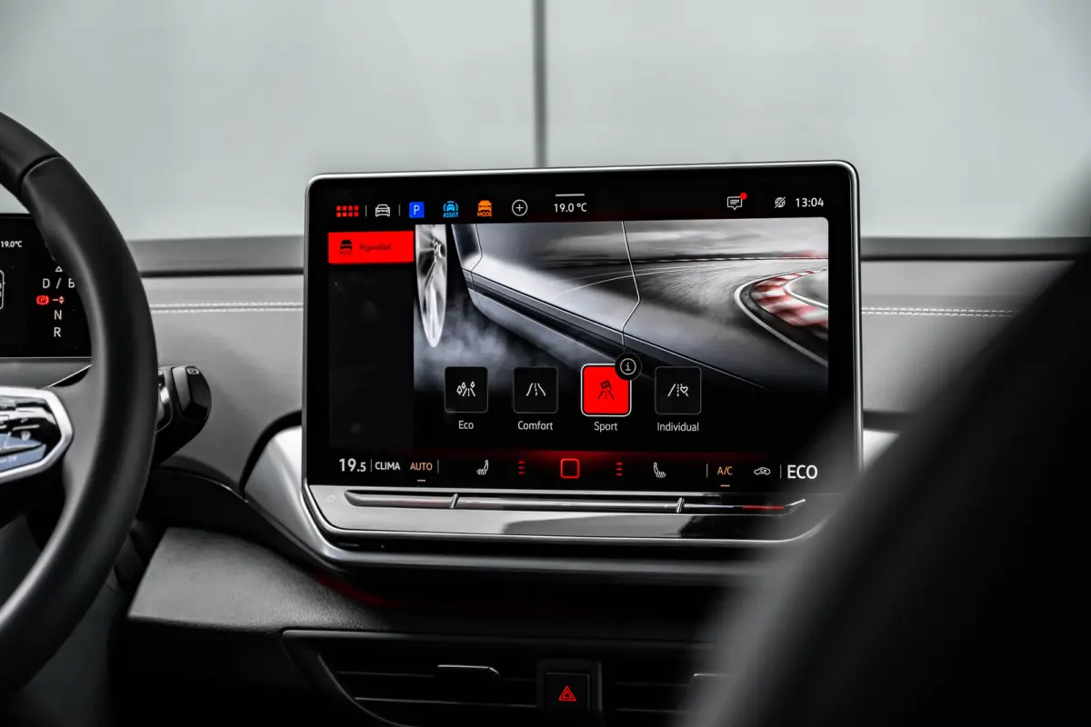 Pro Limited Edition 77 kWh Trekhaak | Harman/Kardon | 20" Bergen | Interieur Style pakket |