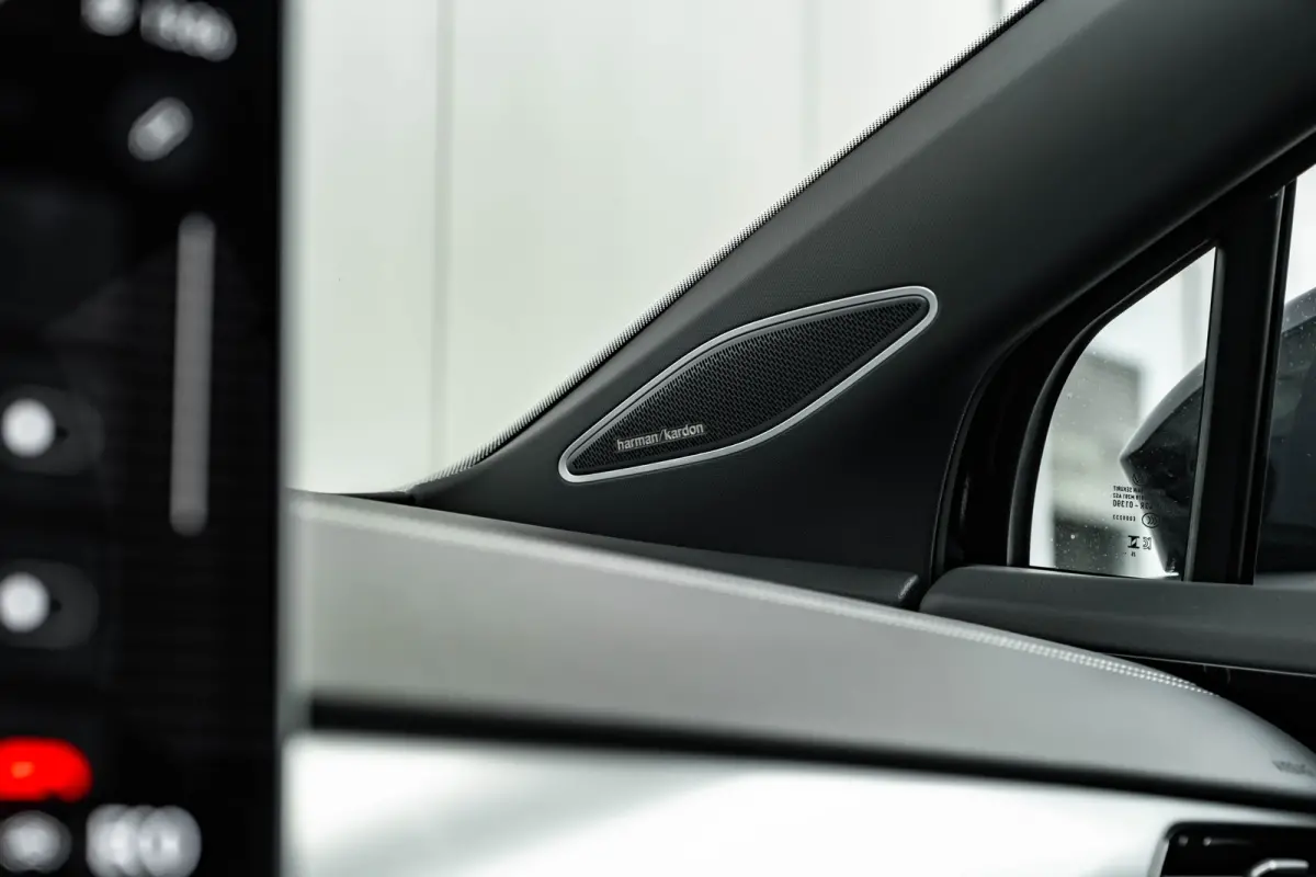 Pro Limited Edition 77 kWh Trekhaak | Harman/Kardon | 20" Bergen | Interieur Style pakket |