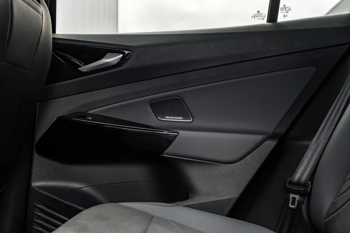 Pro Limited Edition 77 kWh Trekhaak | Harman/Kardon | 20" Bergen | Interieur Style pakket |