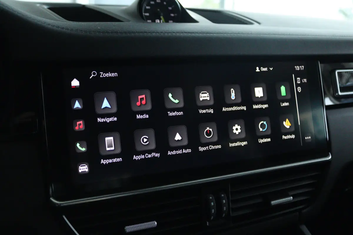 3.0 E-Hybrid | Sportdesign | Sportchrono | Adapt. Cruise | Softclose | 4-Wielsturing | Trekhaak | Bose | Head-up | Pano | Memory | Keyless | 22 Inch |