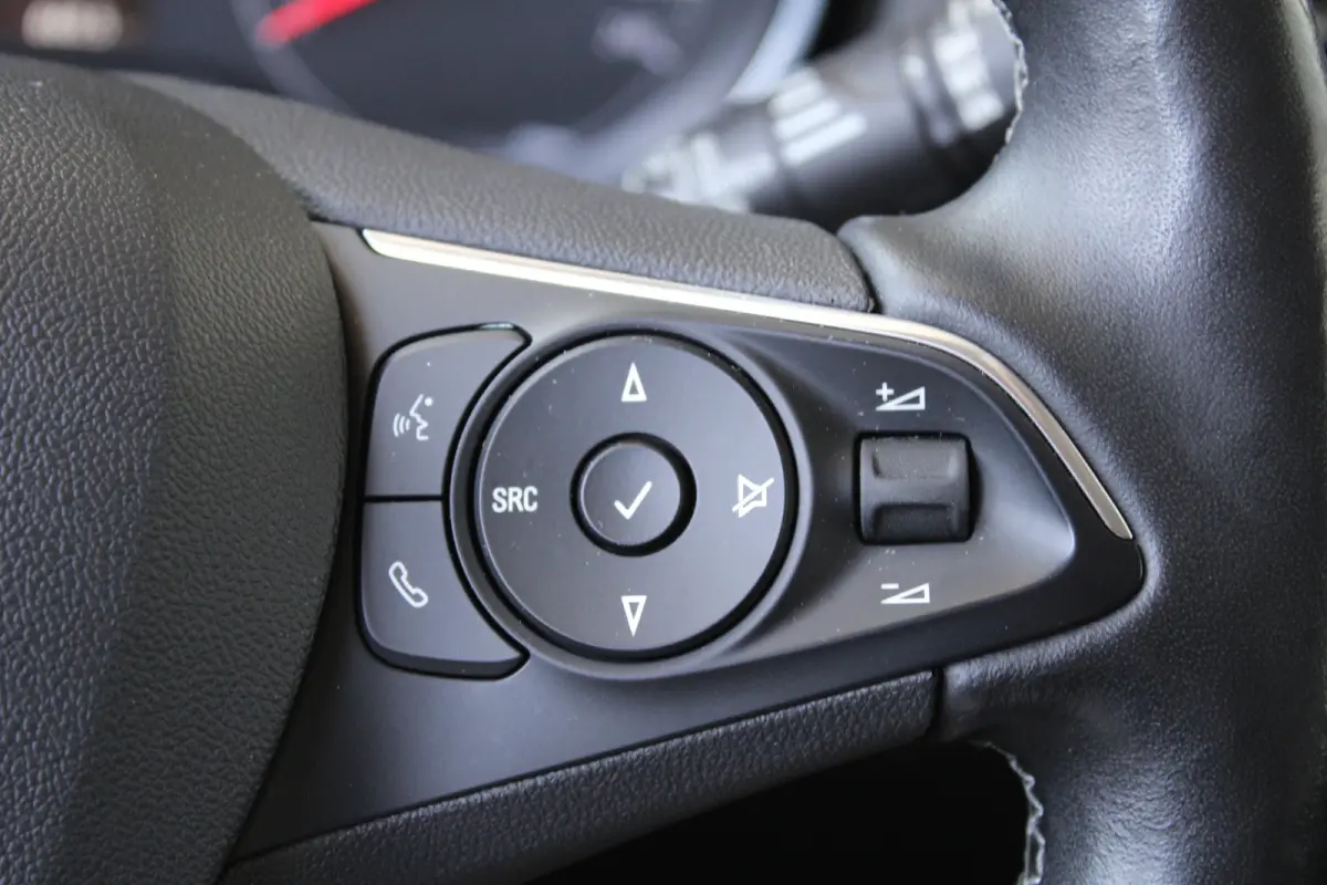 1.6 Turbo Ultimate | 360 Camera | Achterbankverwarming | Afneembare trekhaak | Cruise control |