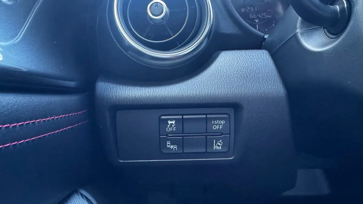 2.0 SKYACTIV-G 160PK GT-M / NAVI / LEDER / XENON / LED / PDC / 17" LMV / KEYLESS / BOSE / APPLE CARPLAY / ANDROID AUTO !!
