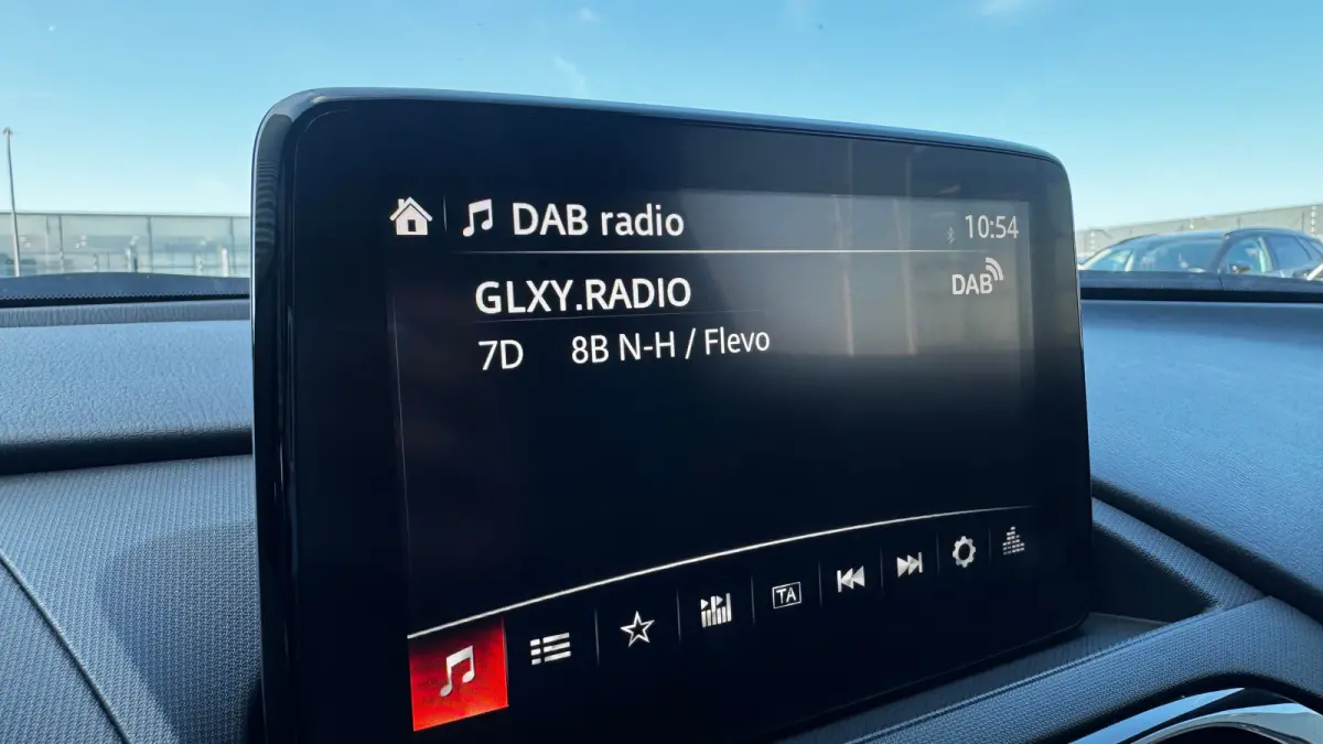 2.0 SKYACTIV-G 160PK GT-M / NAVI / LEDER / XENON / LED / PDC / 17" LMV / KEYLESS / BOSE / APPLE CARPLAY / ANDROID AUTO !!